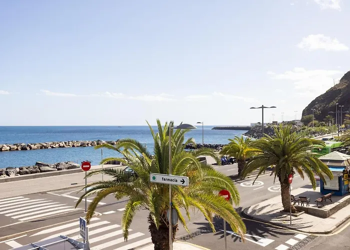 Home2book Sea Front Teresitas 1 Appartement *